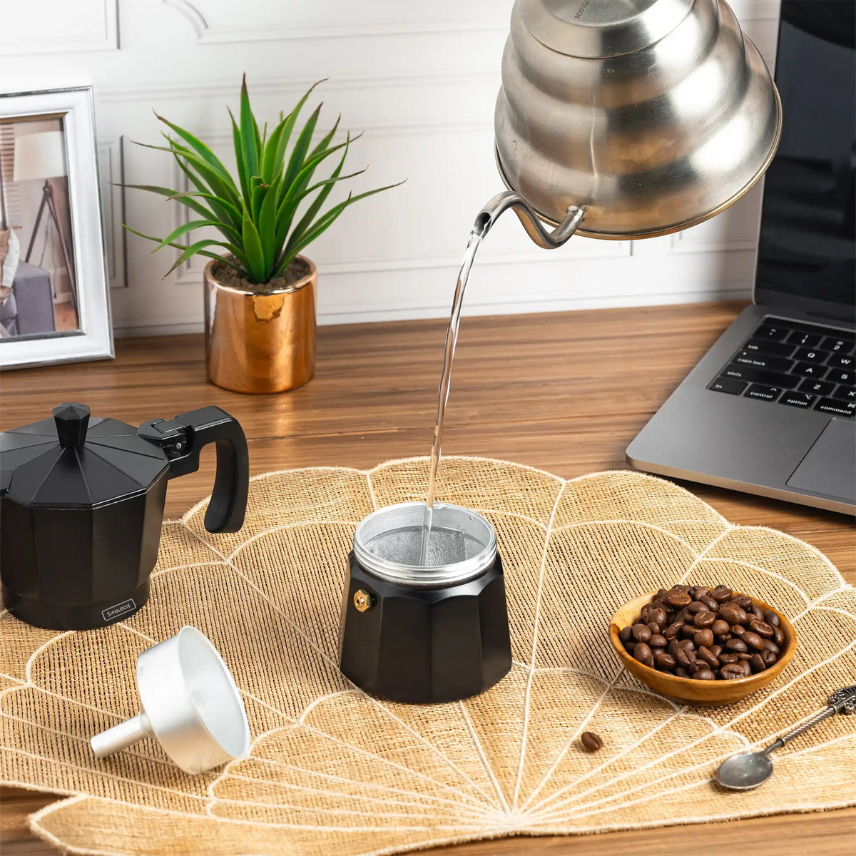 Roma Moka Pot Espresso Maker, Black - 180 ml